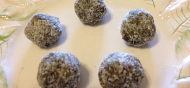 Dolcetti crudisti con erba di grano