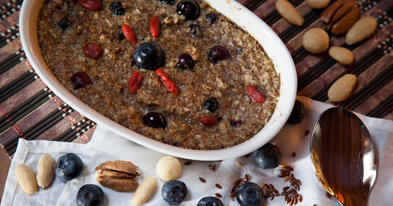 Cereali caldi al cocco e semi di lino