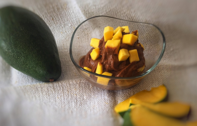 Mousse tropicale di avocado e mango