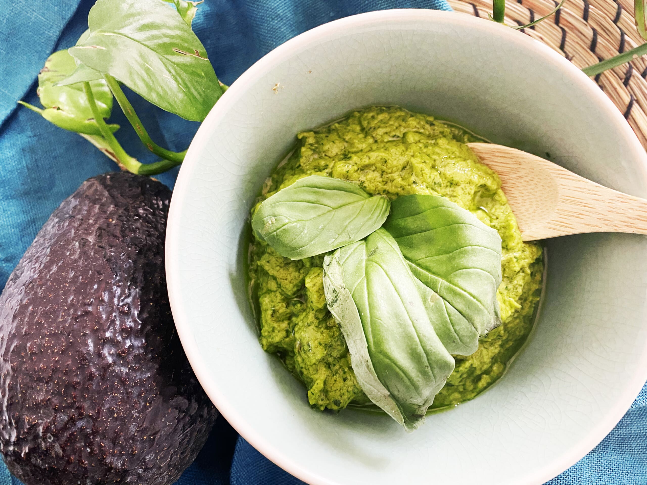 Pesto all’avocado